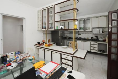 Casa à venda com 97m², 3 quartos e 2 vagas Casa à venda com 97m², 3 quartos e 2 vagasCozinha