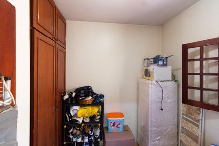 Casa de condomínio à venda com 350m², 3 quartos e 4 vagas Casa de condomínio à venda com 350m², 3 quartos e 4 vagasQUARTO DA ÁREA DE SERVIÇO