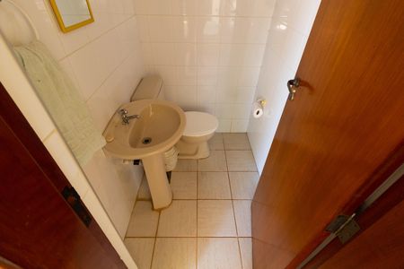 Casa de condomínio à venda com 350m², 3 quartos e 4 vagas Casa de condomínio à venda com 350m², 3 quartos e 4 vagasBANHEIRO SAUNA