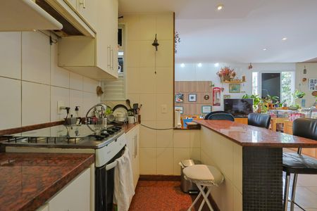 Studio à venda com 45m², 1 quarto e 1 vaga Studio à venda com 45m², 1 quarto e 1 vagaCozinha e Área de Serviço