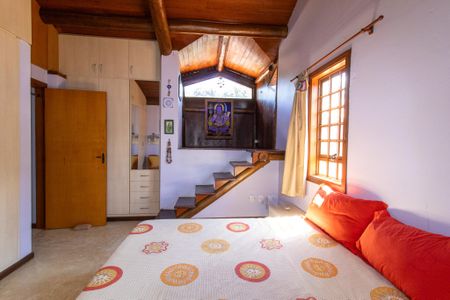 Casa à venda com 440m², 5 quartos e 4 vagas Casa à venda com 440m², 5 quartos e 4 vagasQuarto 2