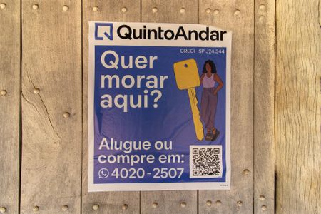 Casa à venda com 440m², 5 quartos e 4 vagas Casa à venda com 440m², 5 quartos e 4 vagasFachada + Placa