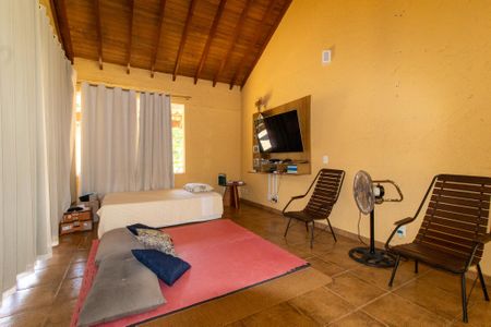 Casa à venda com 440m², 5 quartos e 4 vagas Casa à venda com 440m², 5 quartos e 4 vagasQuarto 1