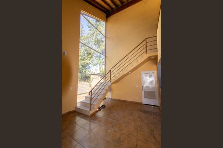 Casa à venda com 440m², 5 quartos e 4 vagas Casa à venda com 440m², 5 quartos e 4 vagasQuarto