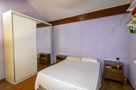 Casa à venda com 440m², 5 quartos e 4 vagas Casa à venda com 440m², 5 quartos e 4 vagasQuarto 5