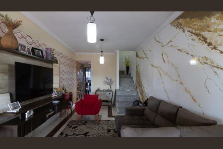 Casa à venda com 250m², 3 quartos e 2 vagas Casa à venda com 250m², 3 quartos e 2 vagasSala