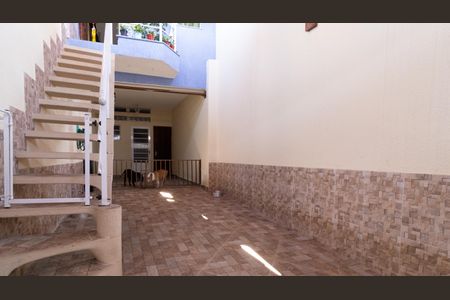 Casa à venda com 250m², 3 quartos e 2 vagas Casa à venda com 250m², 3 quartos e 2 vagasGaragem