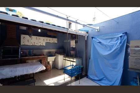 Casa à venda com 250m², 3 quartos e 2 vagas Casa à venda com 250m², 3 quartos e 2 vagasÁrea de Serviço