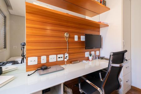 Apartamento à venda com 102m², 2 quartos e 2 vagas Apartamento à venda com 102m², 2 quartos e 2 vagasSuíte 2