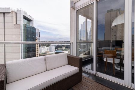 Apartamento à venda com 102m², 2 quartos e 2 vagas Apartamento à venda com 102m², 2 quartos e 2 vagasVaranda