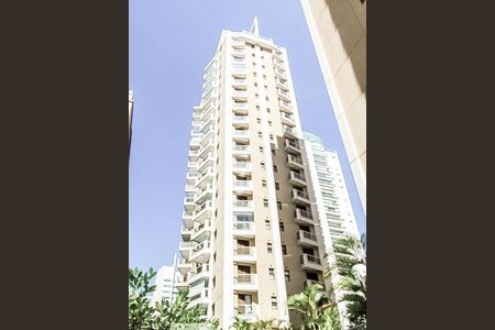 Apartamento à venda com 102m², 2 quartos e 2 vagas Apartamento à venda com 102m², 2 quartos e 2 vagasFachada