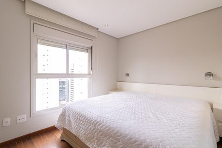 Apartamento à venda com 102m², 2 quartos e 2 vagas Apartamento à venda com 102m², 2 quartos e 2 vagas Suíte 1