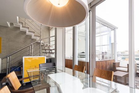 Apartamento à venda com 102m², 2 quartos e 2 vagas Apartamento à venda com 102m², 2 quartos e 2 vagasSala de Jantar