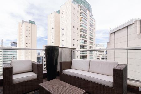 Apartamento à venda com 102m², 2 quartos e 2 vagas Apartamento à venda com 102m², 2 quartos e 2 vagasVaranda