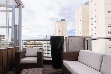 Apartamento à venda com 102m², 2 quartos e 2 vagas Apartamento à venda com 102m², 2 quartos e 2 vagasVaranda