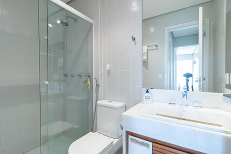 Apartamento à venda com 102m², 2 quartos e 2 vagas Apartamento à venda com 102m², 2 quartos e 2 vagasBanheiro da Suíte 2