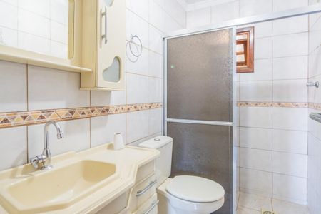 Casa à venda com 320m², 4 quartos e 2 vagas Casa à venda com 320m², 4 quartos e 2 vagasBanheiro 2