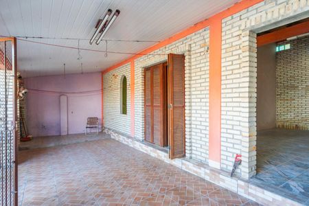 Casa à venda com 320m², 4 quartos e 2 vagas Casa à venda com 320m², 4 quartos e 2 vagasÁrea comum