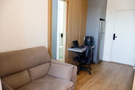 Studio à venda com 28m², 1 quarto e 1 vaga Studio à venda com 28m², 1 quarto e 1 vagaSala