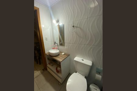 Casa à venda com 270m², 5 quartos e 2 vagas Casa à venda com 270m², 5 quartos e 2 vagasBanheiro