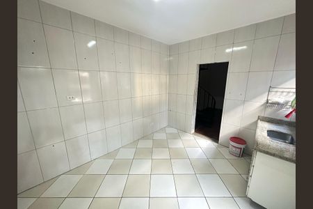 Casa à venda com 270m², 5 quartos e 2 vagas Casa à venda com 270m², 5 quartos e 2 vagasEdícula