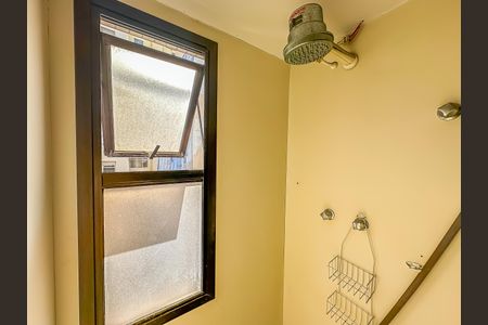Apartamento à venda com 74m², 2 quartos e 1 vaga Apartamento à venda com 74m², 2 quartos e 1 vagaBanheiro