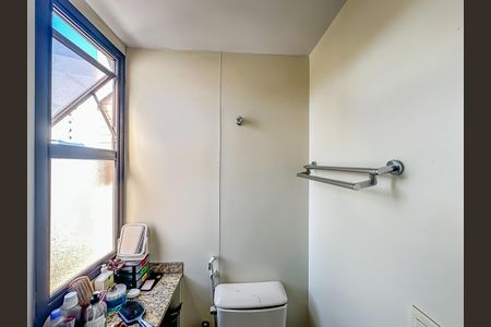 Apartamento à venda com 74m², 2 quartos e 1 vaga Apartamento à venda com 74m², 2 quartos e 1 vagaBanheiro do Quarto 1