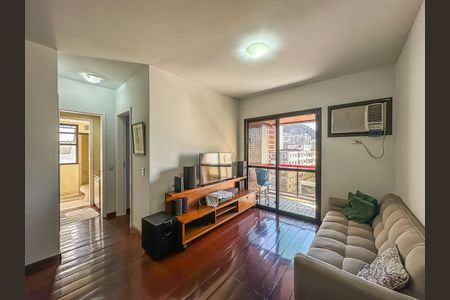 Apartamento à venda com 74m², 2 quartos e 1 vaga Apartamento à venda com 74m², 2 quartos e 1 vagaSala