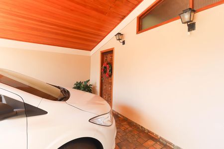 Casa à venda com 214m², 3 quartos e 3 vagas Casa à venda com 214m², 3 quartos e 3 vagasÁrea comum