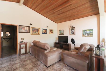 Casa à venda com 214m², 3 quartos e 3 vagas Casa à venda com 214m², 3 quartos e 3 vagasSala
