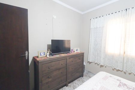 Casa à venda com 214m², 3 quartos e 3 vagas Casa à venda com 214m², 3 quartos e 3 vagasQuarto 2