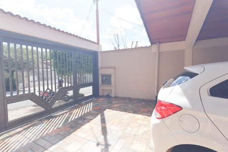 Casa à venda com 214m², 3 quartos e 3 vagas Casa à venda com 214m², 3 quartos e 3 vagasÁrea comum