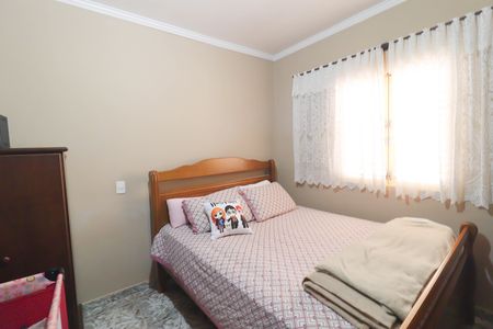 Casa à venda com 214m², 3 quartos e 3 vagas Casa à venda com 214m², 3 quartos e 3 vagasQuarto 3