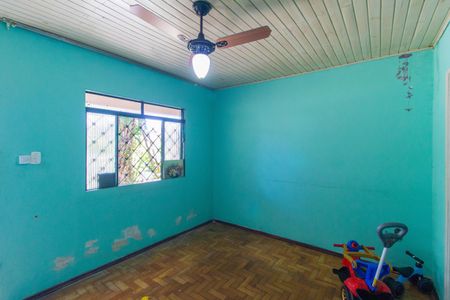 Casa à venda com 120m², 3 quartos e 2 vagas Casa à venda com 120m², 3 quartos e 2 vagasSala