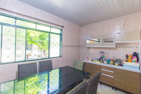 Casa à venda com 120m², 3 quartos e 2 vagas Casa à venda com 120m², 3 quartos e 2 vagasCozinha