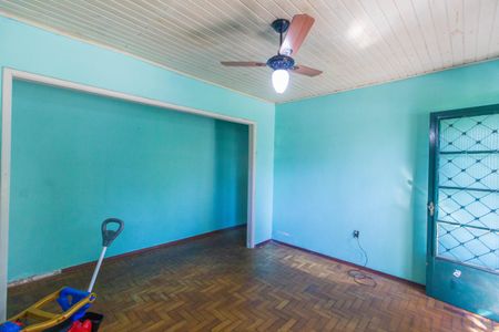 Casa à venda com 120m², 3 quartos e 2 vagas Casa à venda com 120m², 3 quartos e 2 vagasSala