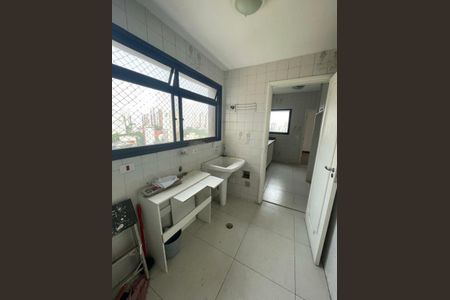 Apartamento para alugar com 242m², 4 quartos e 4 vagas