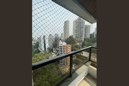Apartamento para alugar com 242m², 4 quartos e 4 vagas