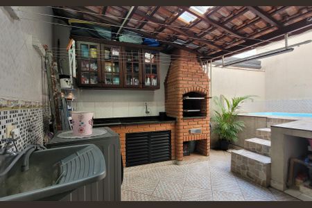 Casa à venda com 163m², 3 quartos e 3 vagas Casa à venda com 163m², 3 quartos e 3 vagasÁrea de Serviço