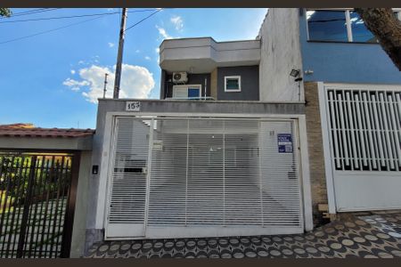 Casa à venda com 163m², 3 quartos e 3 vagas Casa à venda com 163m², 3 quartos e 3 vagasFachada e placa