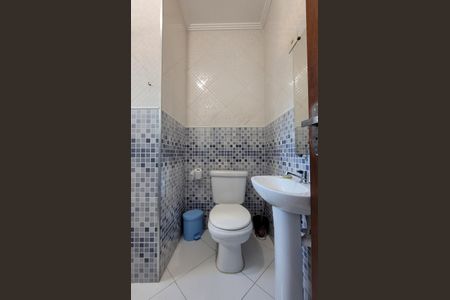 Casa à venda com 163m², 3 quartos e 3 vagas Casa à venda com 163m², 3 quartos e 3 vagasBanheiro da suíte 2