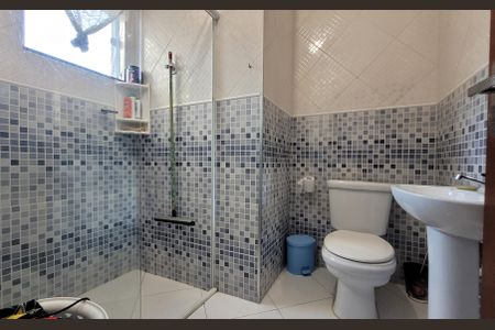 Casa à venda com 163m², 3 quartos e 3 vagas Casa à venda com 163m², 3 quartos e 3 vagasBanheiro da suíte 2