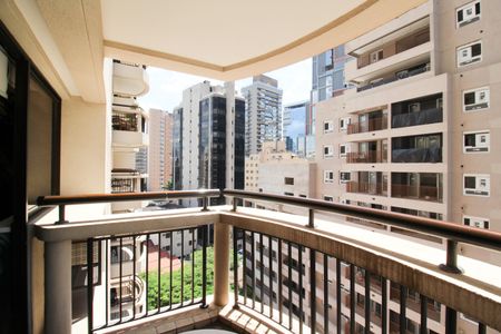 Apartamento para alugar com 35m², 1 quarto e 1 vaga Apartamento para alugar com 35m², 1 quarto e 1 vagaVaranda