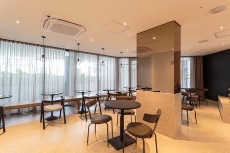 Studio para alugar com 26m², 1 quarto e sem vaga Studio para alugar com 26m², 1 quarto e sem vagaÁrea comum - Salão de festas