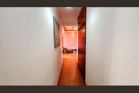 Apartamento à venda com 80m², 2 quartos e 2 vagas Apartamento à venda com 80m², 2 quartos e 2 vagasCorredor