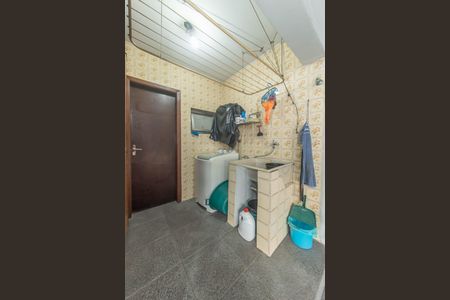 Casa à venda com 179m², 3 quartos e 4 vagas Casa à venda com 179m², 3 quartos e 4 vagasArea de Serviço - Lavanderia