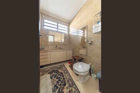 Casa à venda com 179m², 3 quartos e 4 vagas Casa à venda com 179m², 3 quartos e 4 vagasBanheiro da Suíte