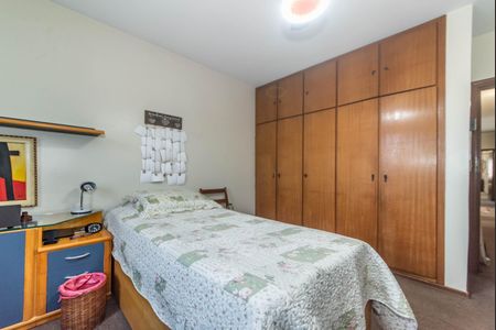 Casa à venda com 179m², 3 quartos e 4 vagas Casa à venda com 179m², 3 quartos e 4 vagasQuarto 1