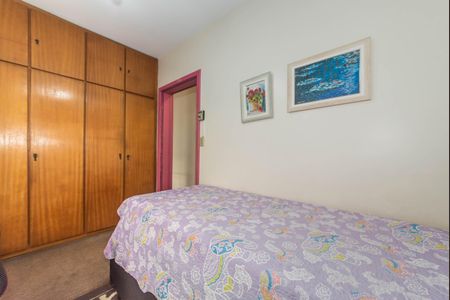 Casa à venda com 179m², 3 quartos e 4 vagas Casa à venda com 179m², 3 quartos e 4 vagasQuarto 2