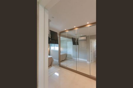 Apartamento à venda com 107m², 2 quartos e 2 vagas Apartamento à venda com 107m², 2 quartos e 2 vagasBanheiro da Suíte 1